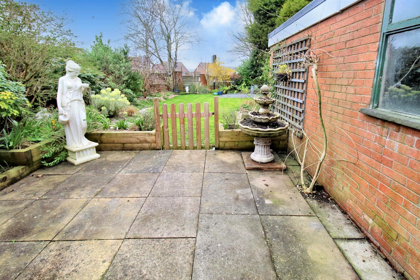 Lightwater Grove, Milton, Stoke-On-Trent